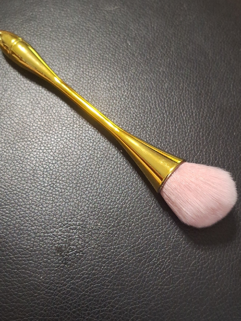 Gold Handle Pink Makeup Brush - Professional Powder Brush